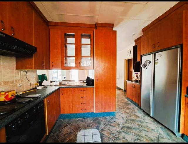 2 BEDROOM TOWNHOUSE FOR SALE IN DUNCANVILLE